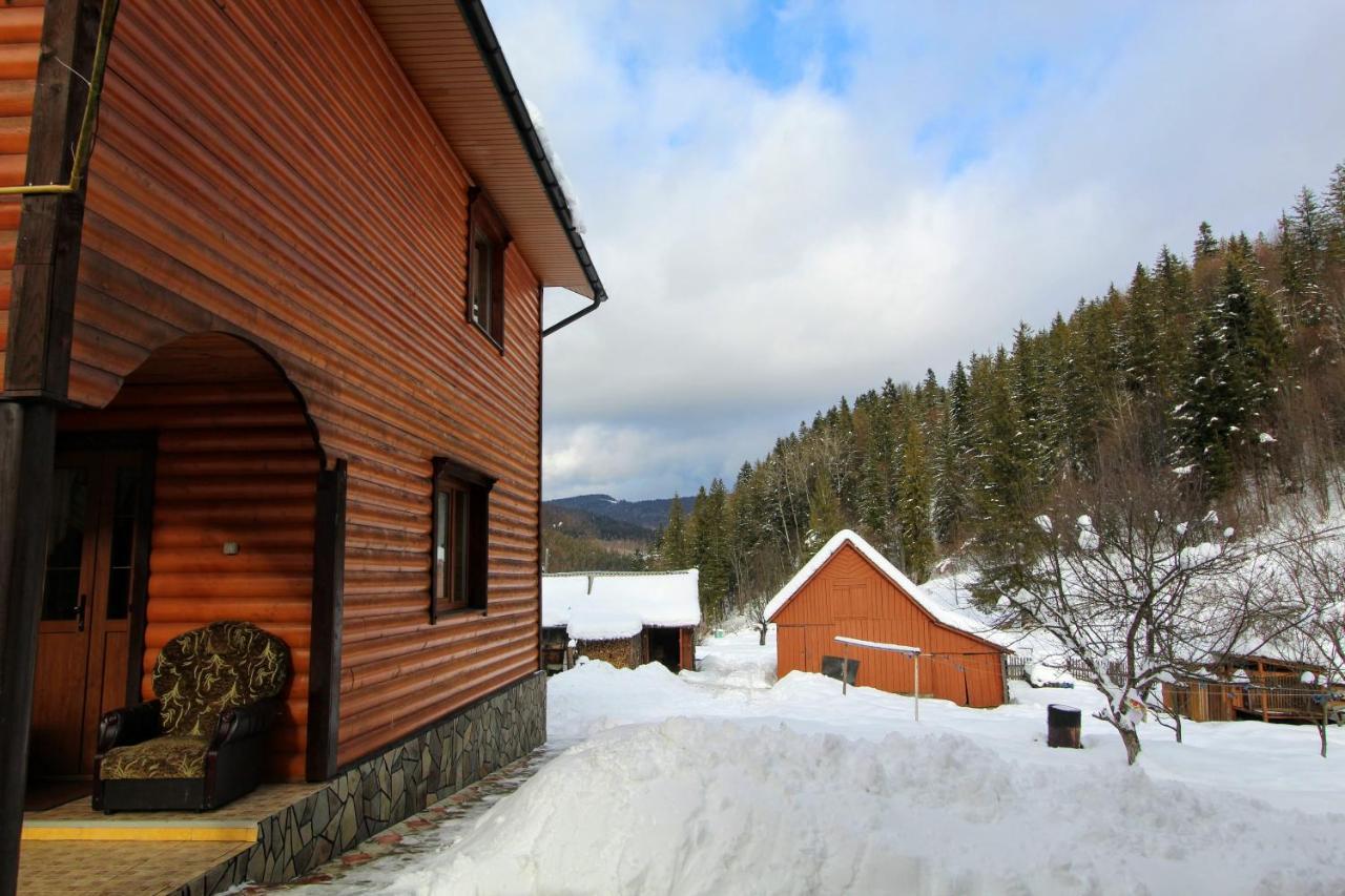 Cottage Kliverent Yaremche Eksteriør billede