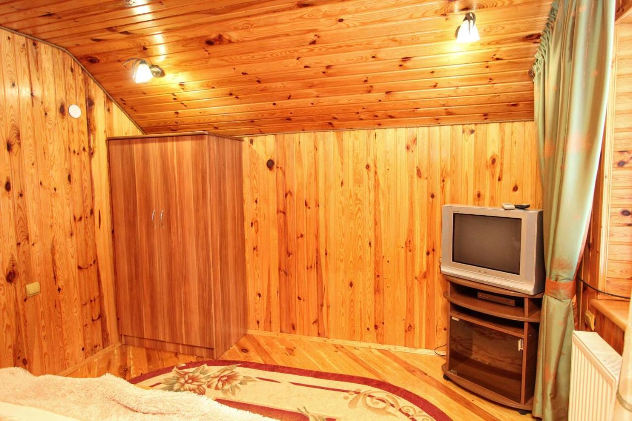 Cottage Kliverent Yaremche Eksteriør billede