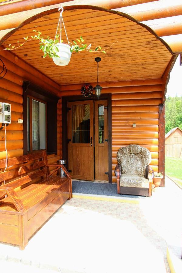 Cottage Kliverent Yaremche Eksteriør billede