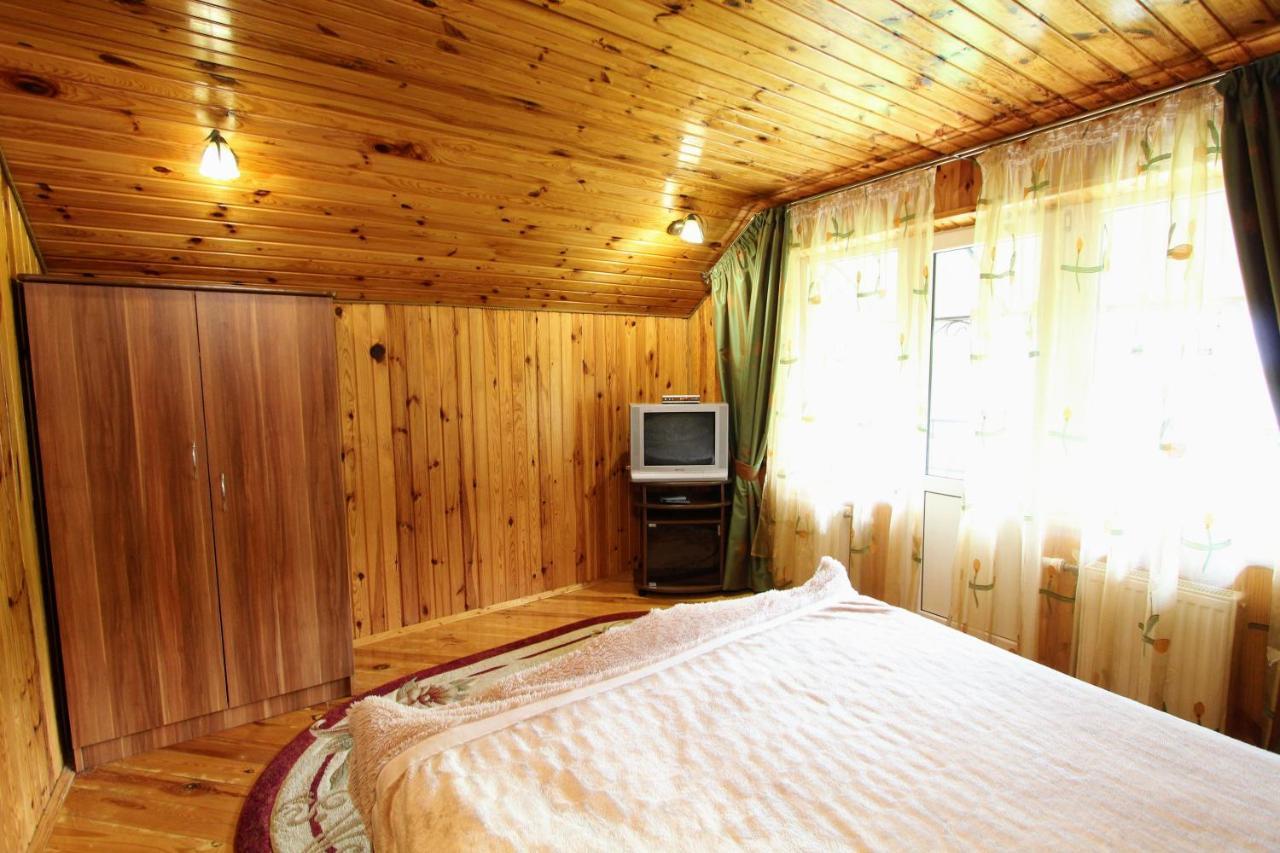 Cottage Kliverent Yaremche Eksteriør billede